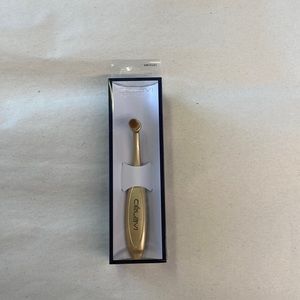 Multi-use circle brush